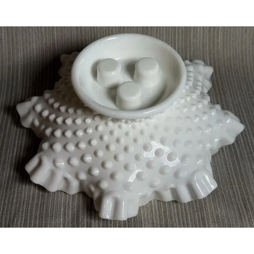 Vtg Fenton Milk Glass Hobnail 3 Horn Epergne Centerpiece Ruffled Trumpet Vase
